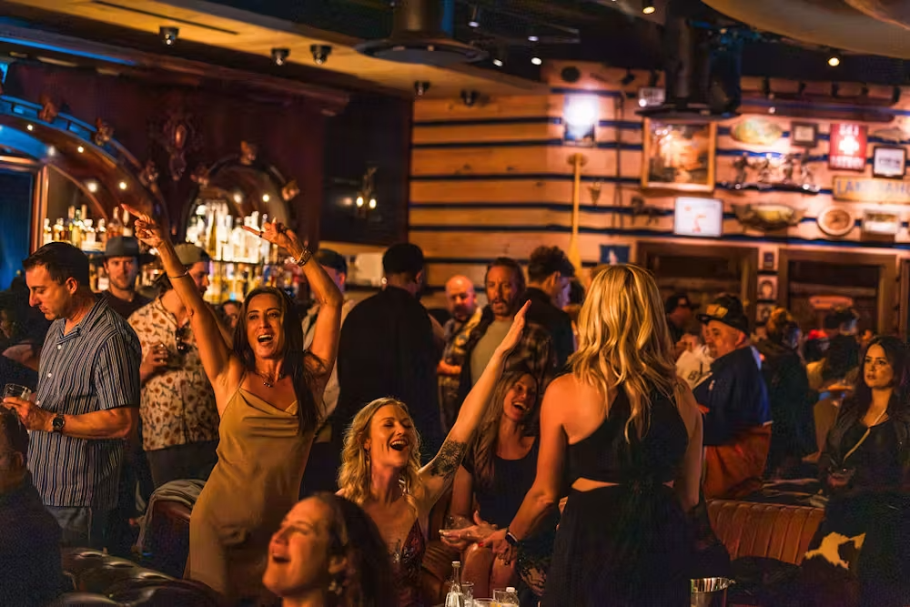 a local favorite bar in south lake tahoe
