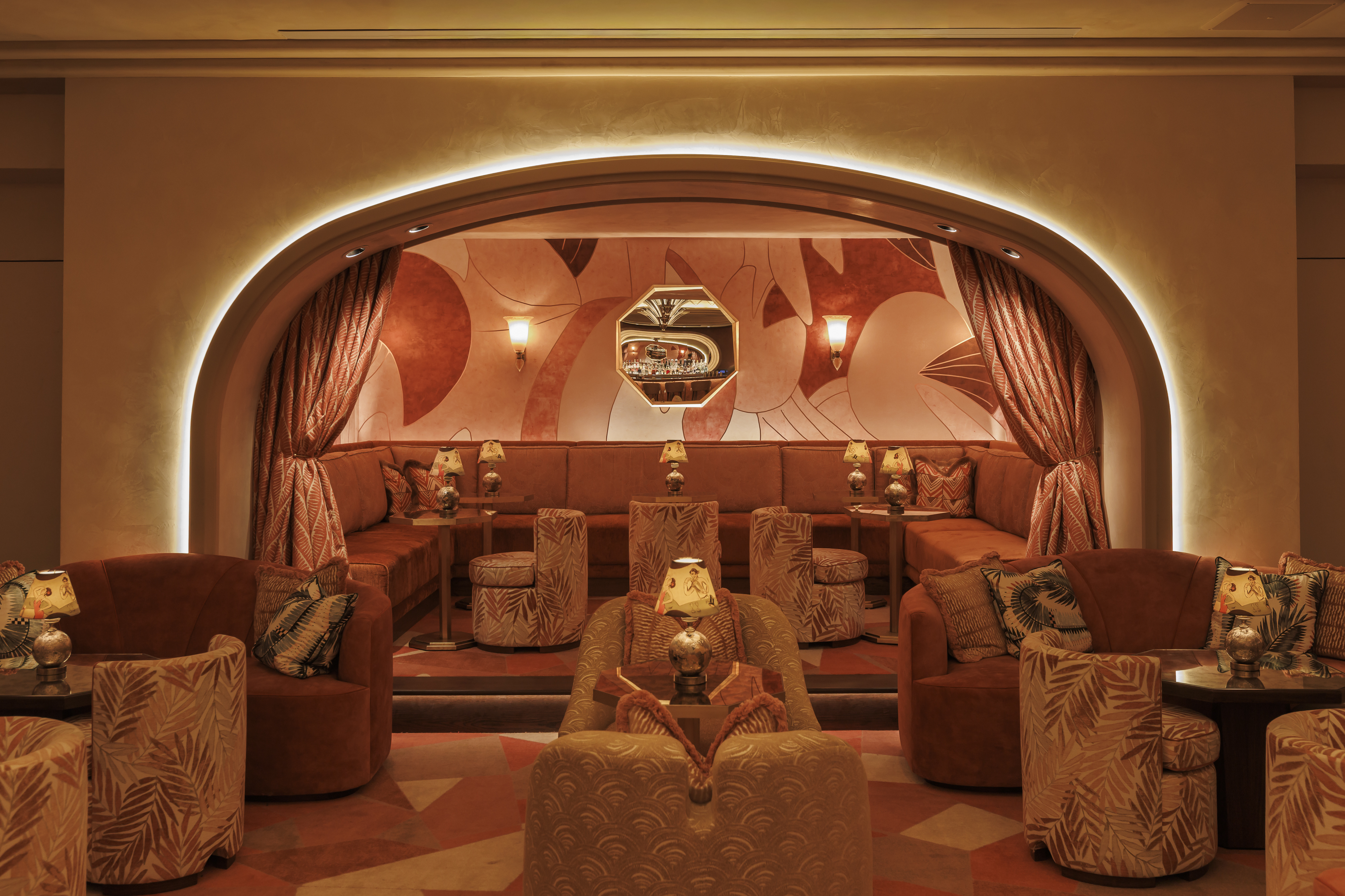 My Girl 700's Lounge