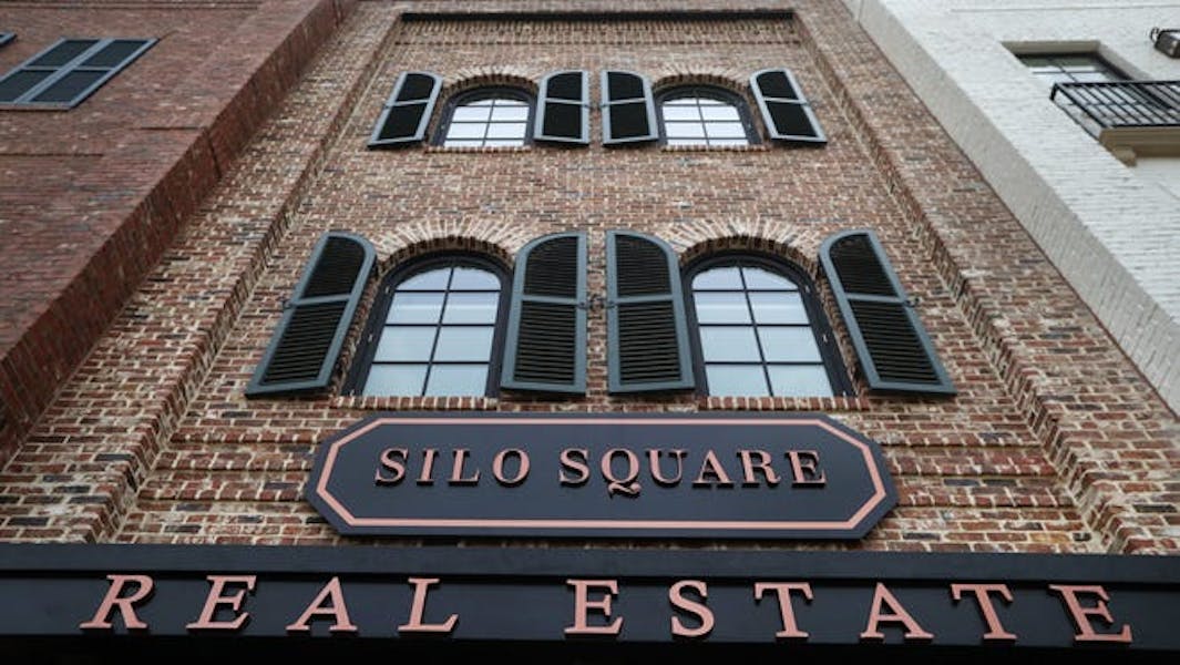 Silo Square in Southaven What restaurants, businesses are open or