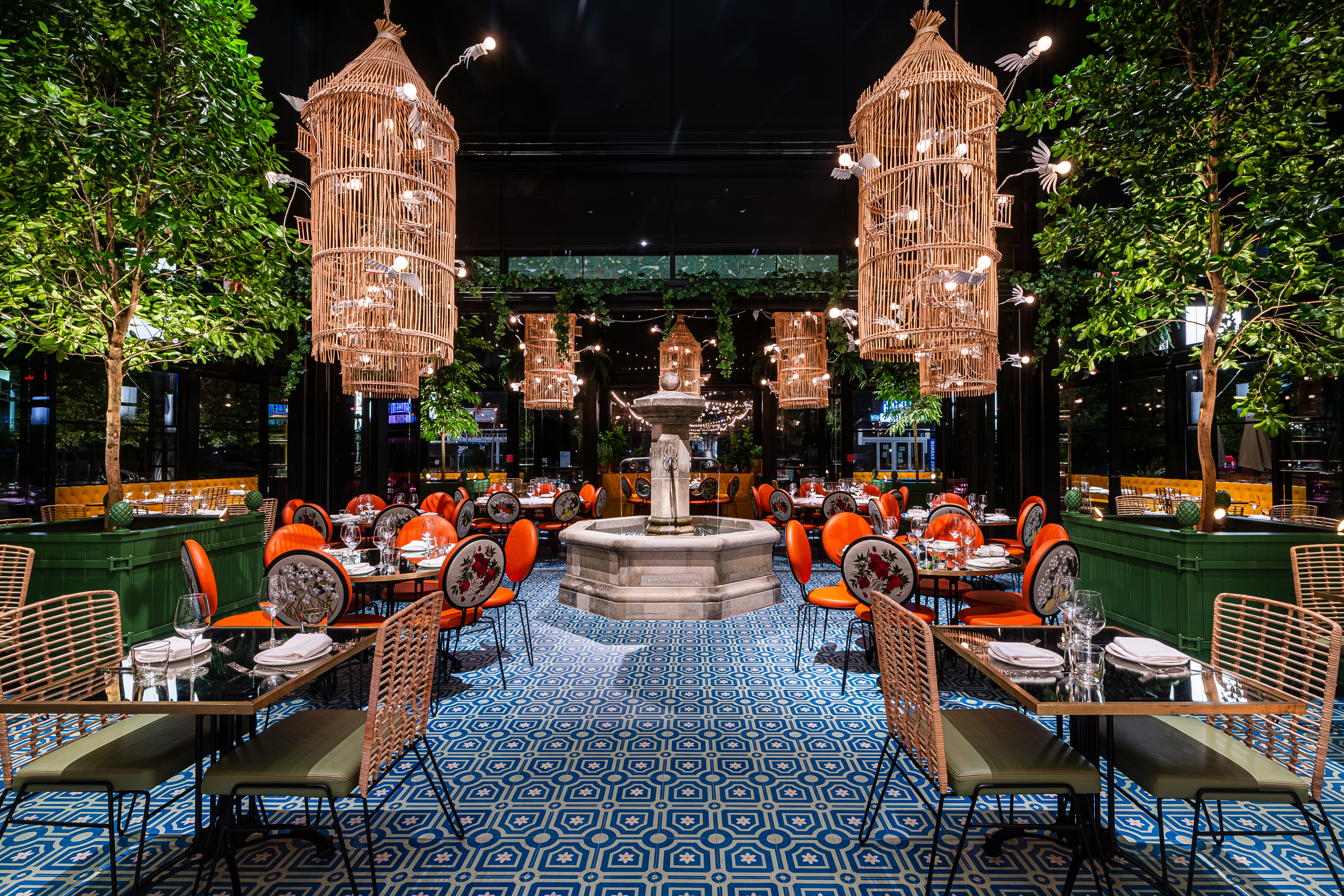 ilili DC dining room