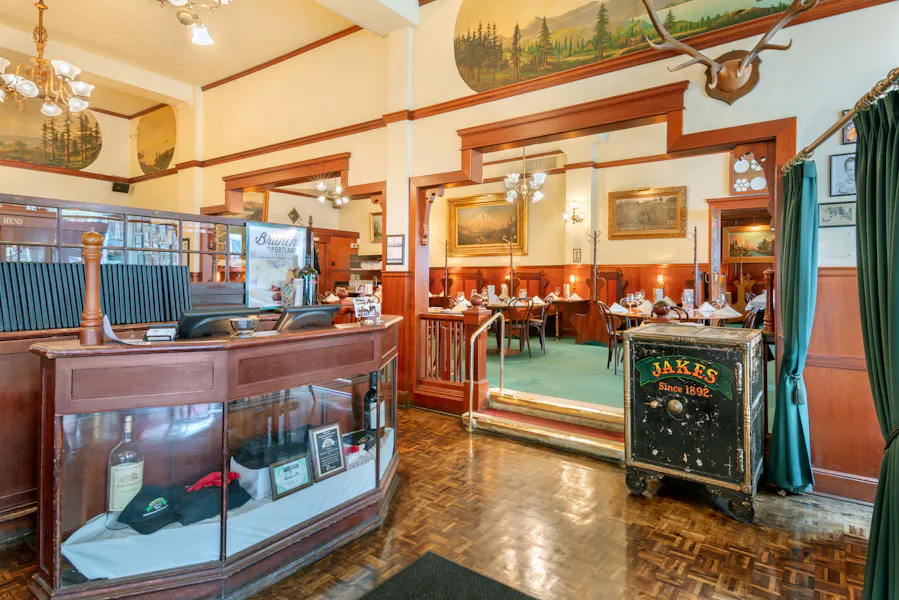 About | Jake's Famous Crawfish in Portland, OR