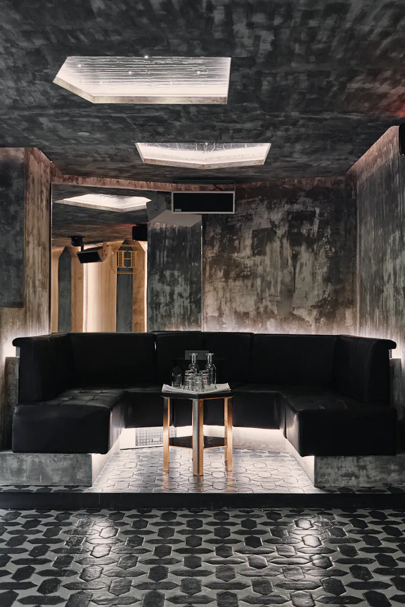 Bar photo 2