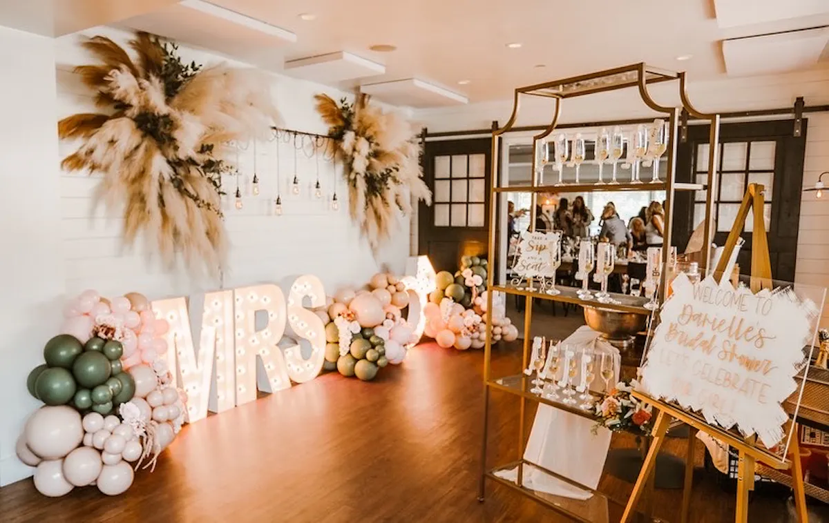 a room filled with furniture and a table