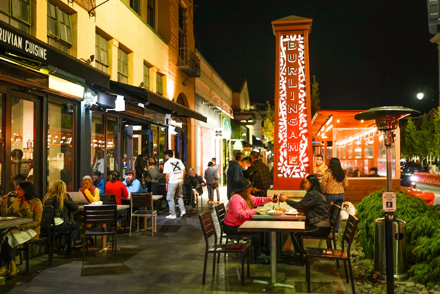 Burlingame Limón in Burlingame, CA