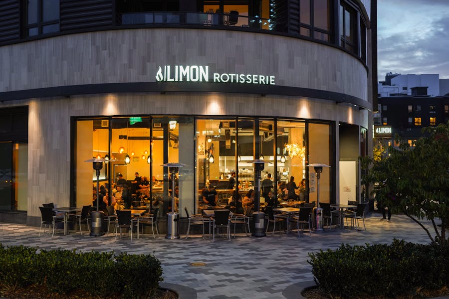 Oakland Limón in Oakland, CA