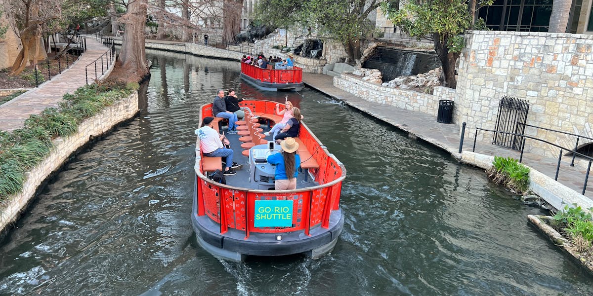 River Shuttles | Go Rio in San Antonio, TX