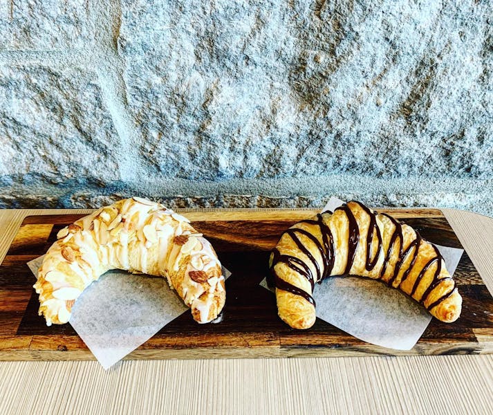 Croissants Main Street Café & Bakery