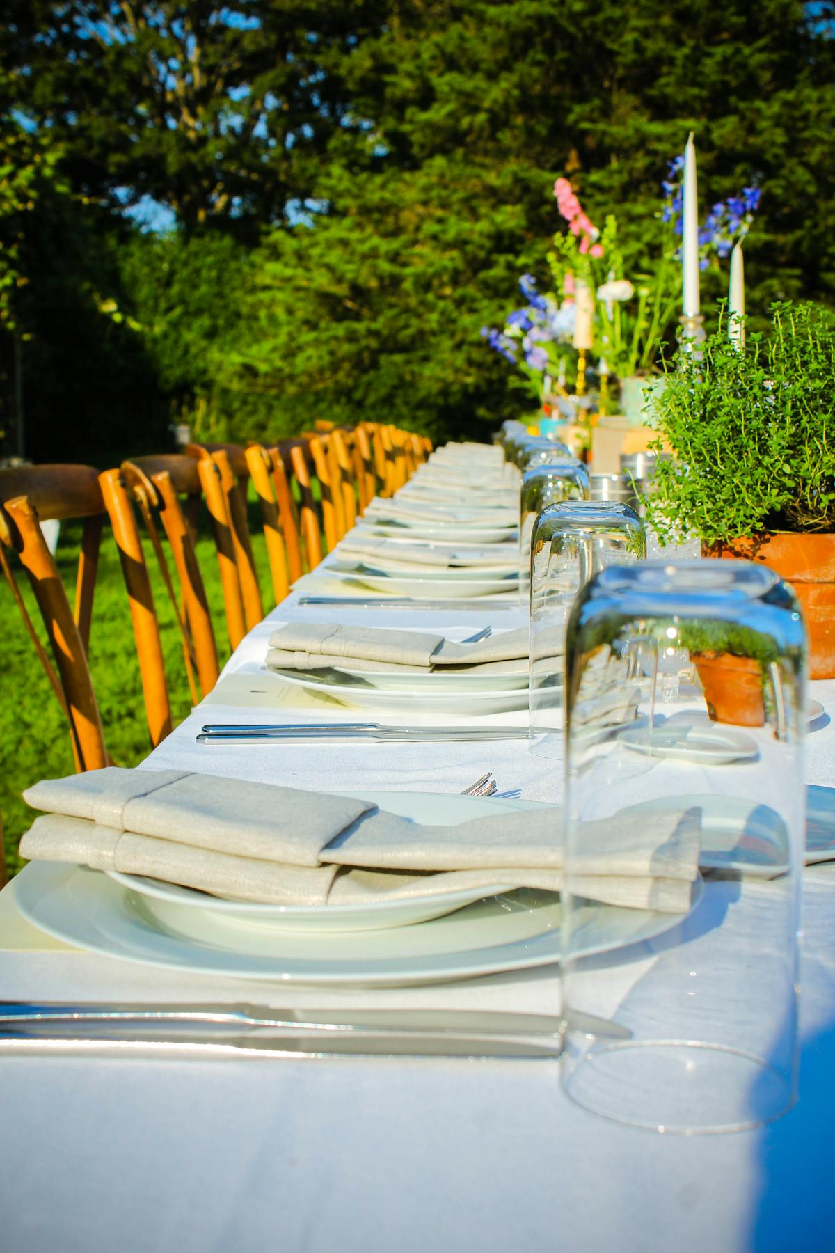a dining event table