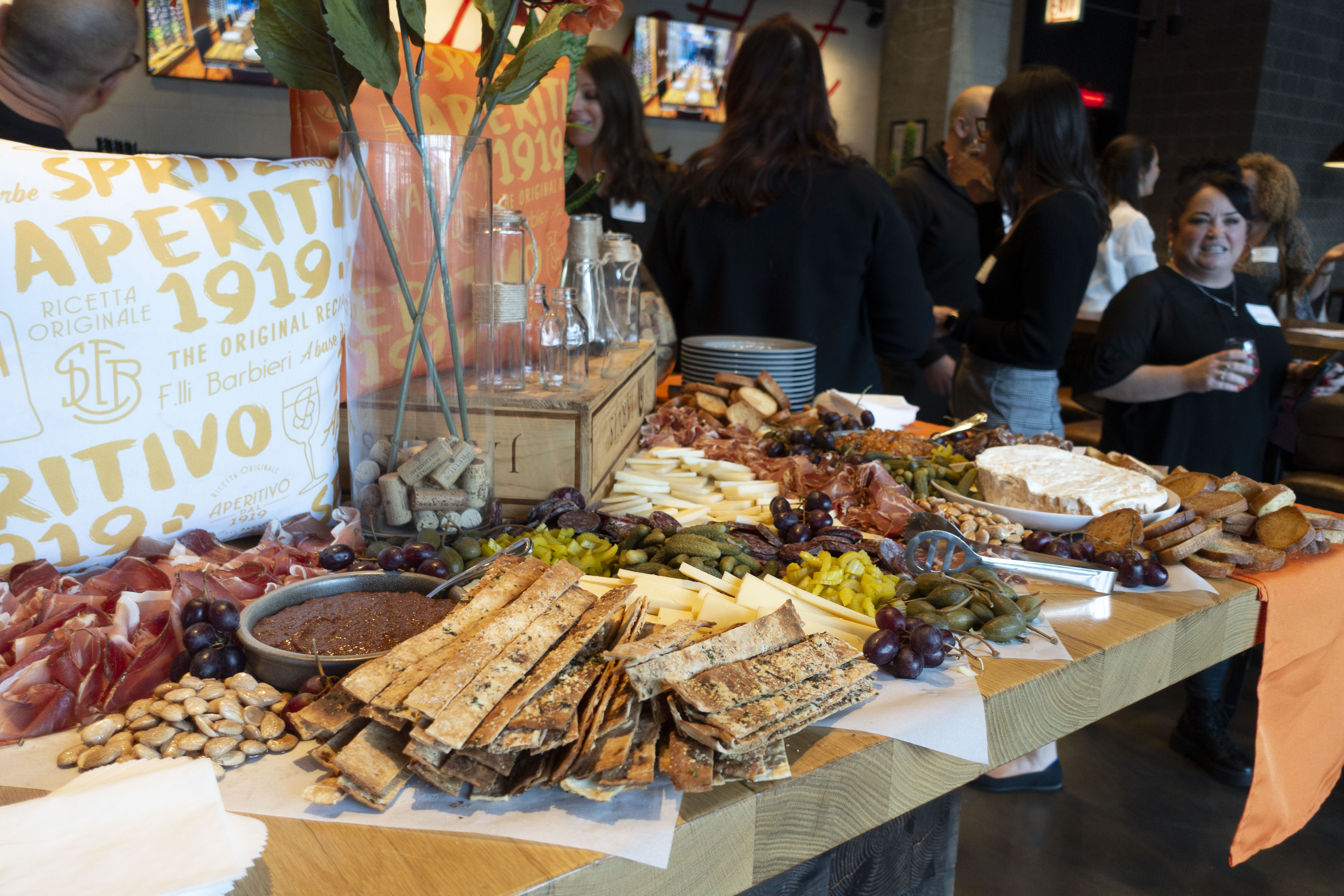 Boat full of people going down the Chicago River