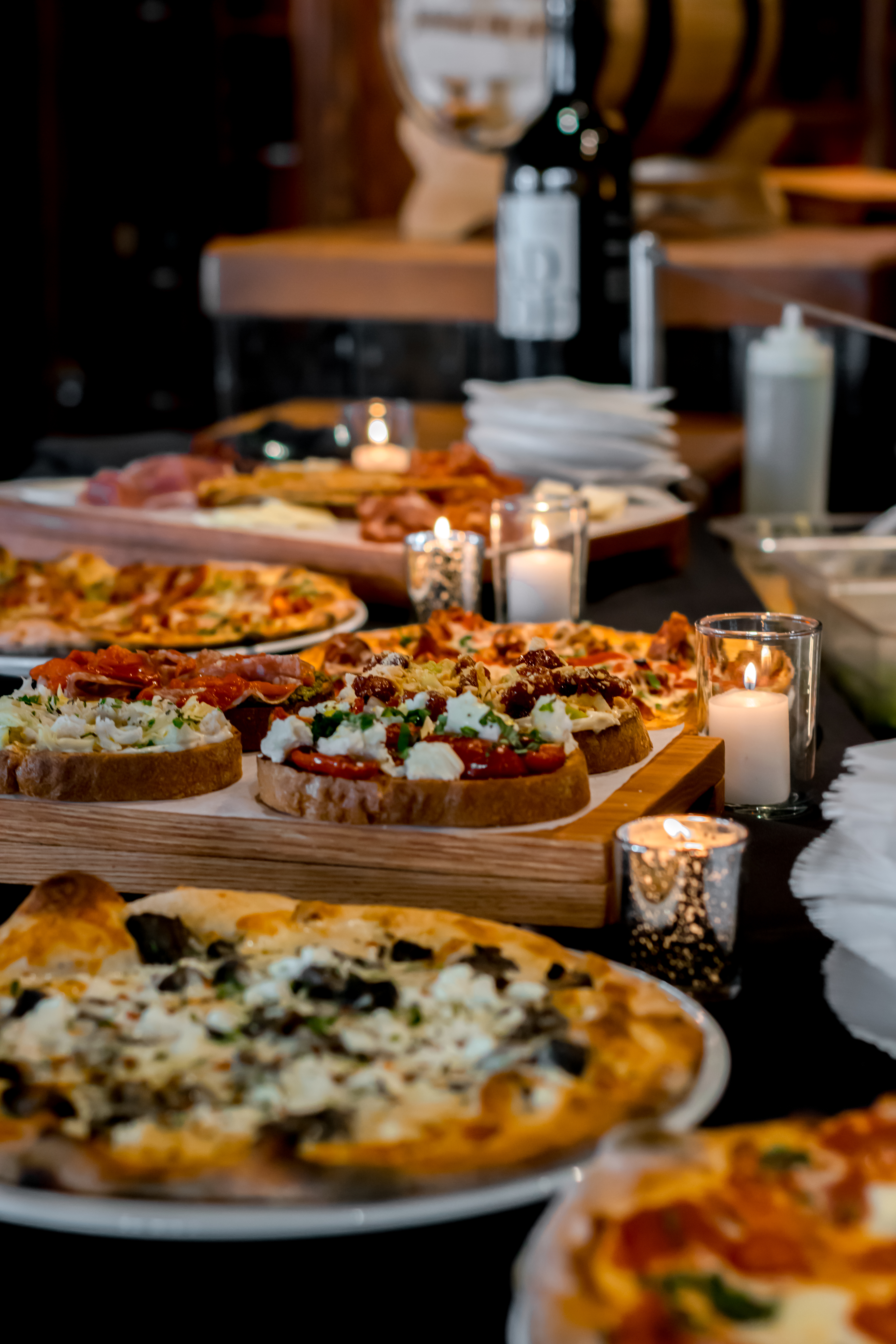 Crowded brewery full of guests