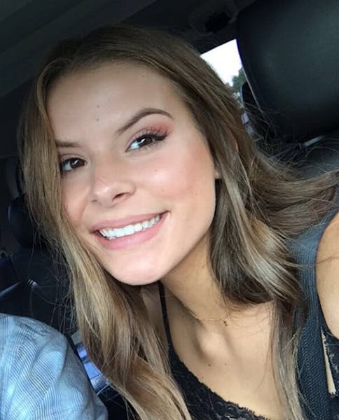 a close up of a woman