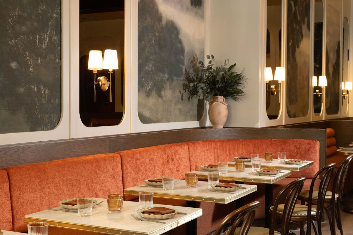 Soft ambient lighting and refined details at Markette Restaurant Chelsea NYC — creating a romantic and welcoming dining experience near Madison Square Garden. Best place to host a private celebration in Chelsea