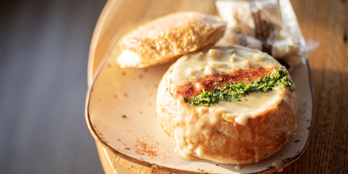 Main Menu | Wonderland Ocean Pub | Bar & Grill in San Diego, CA