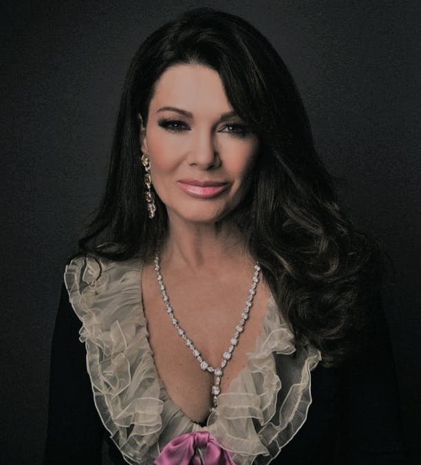 Lisa Vanderpump poseren voor een foto