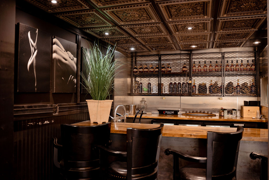 bourbon & bubbles room dallas events