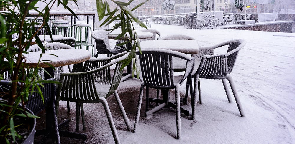 restaurant snow