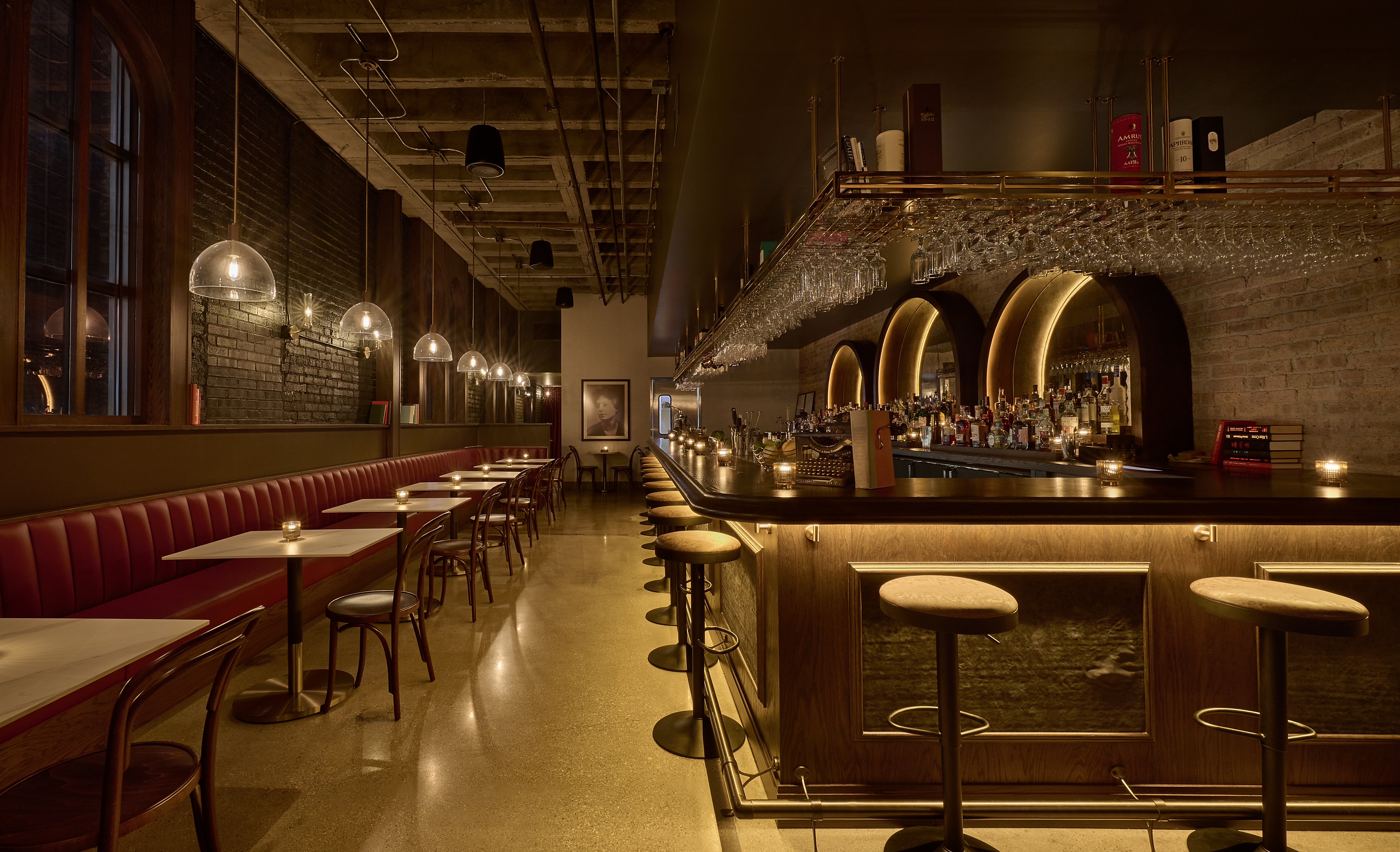 Bar photo 2