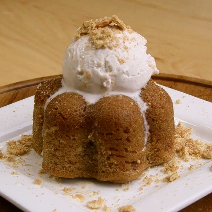 Churro Cake dessert