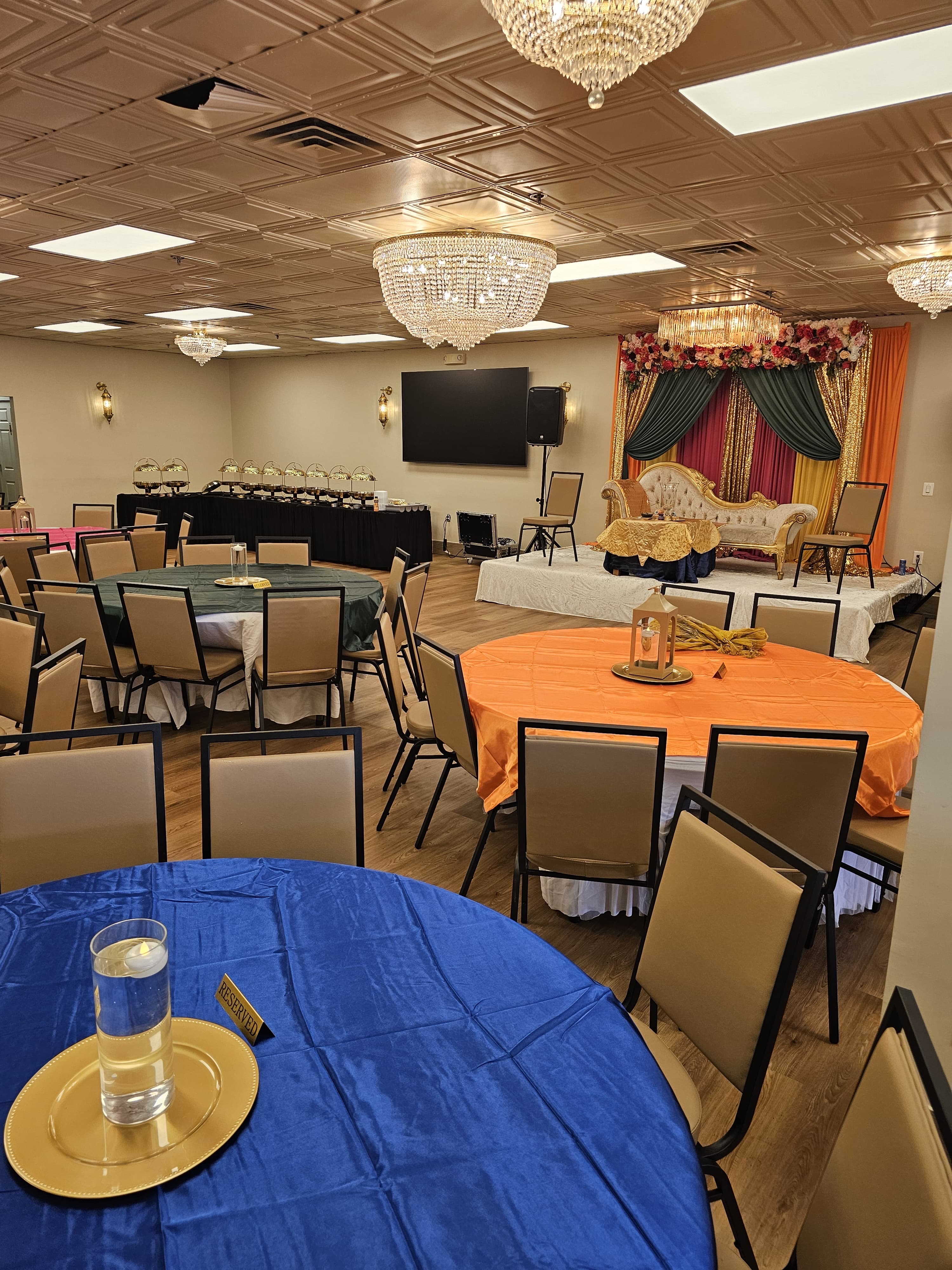 mehndi party in banquet hall