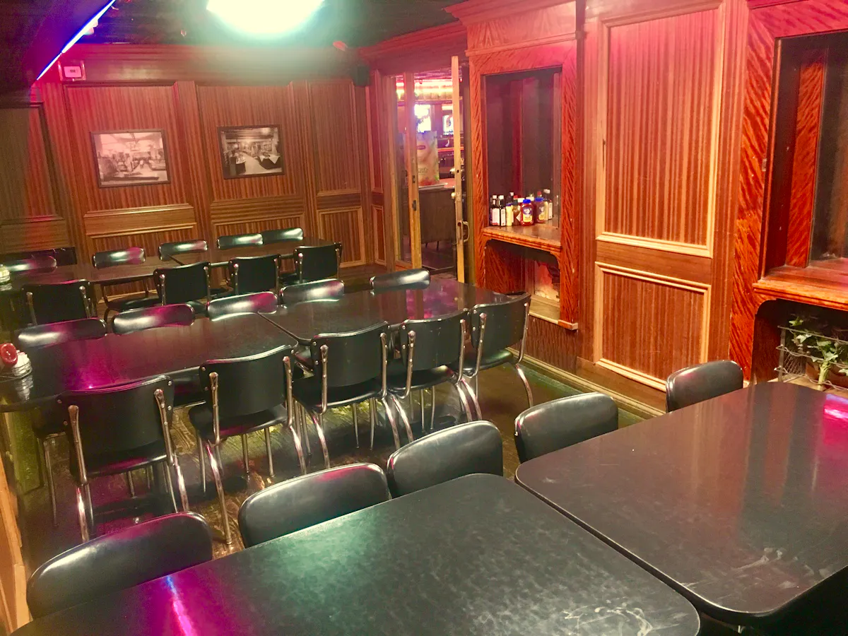 restaurant with tables and chairs 