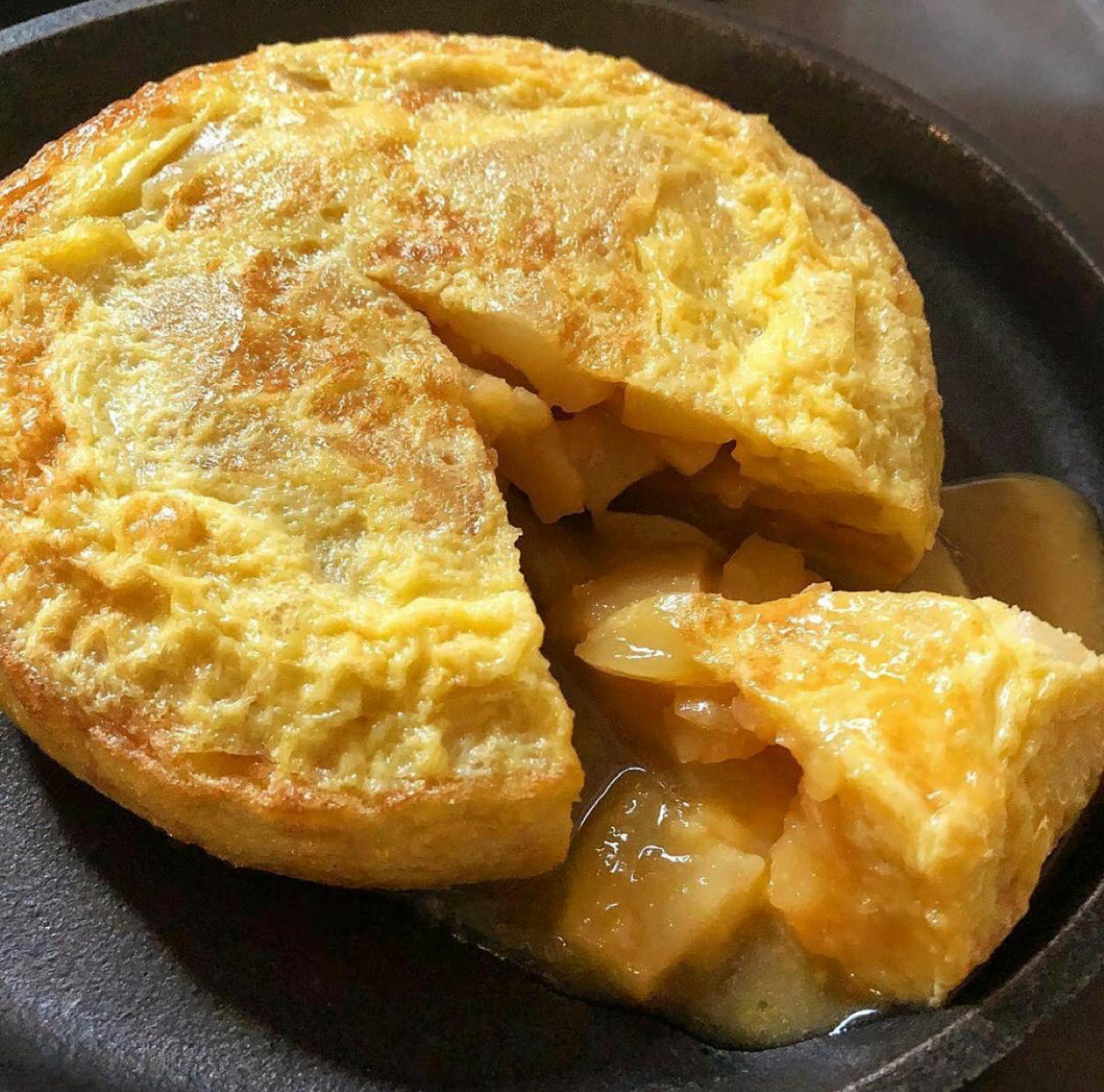 Menus Tomino Taberna Gallega A Galician Tavern In Nyc Tomino taberna gallega — located in little italy on grand street — specializes in tapas from galicia, a rugged land on spain's northwest coast. menus tomino taberna gallega a