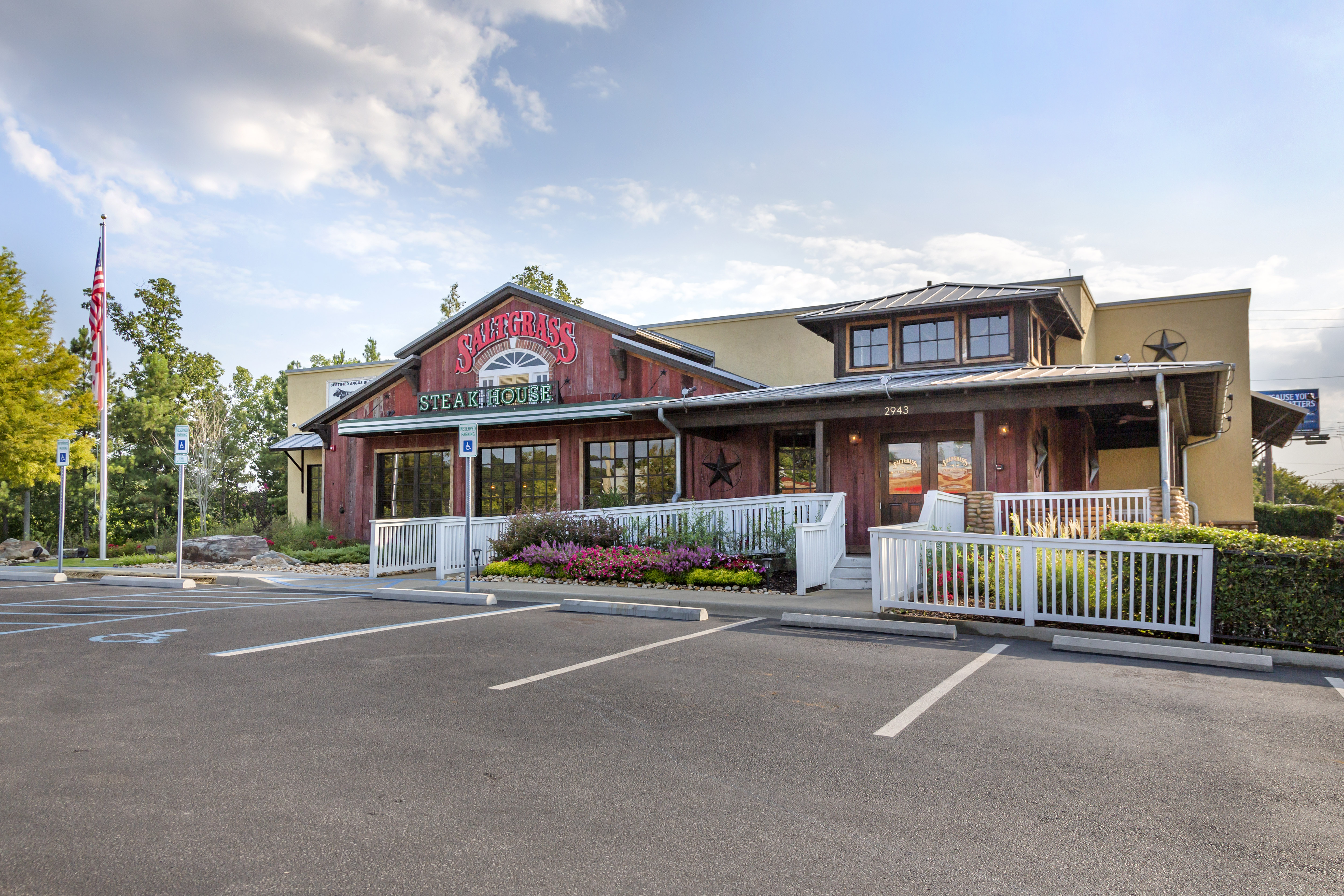 Hoover | Hours + Location | Saltgrass Steak House