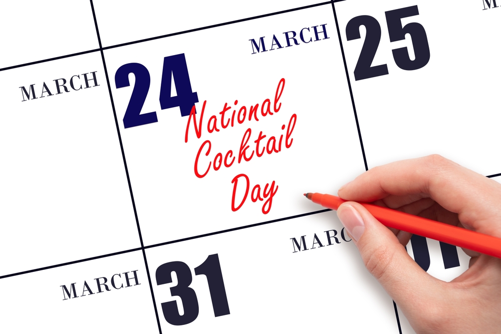 Sip, Savor, & Celebrate National Cocktail Day In Boston | Lucky’s Lounge