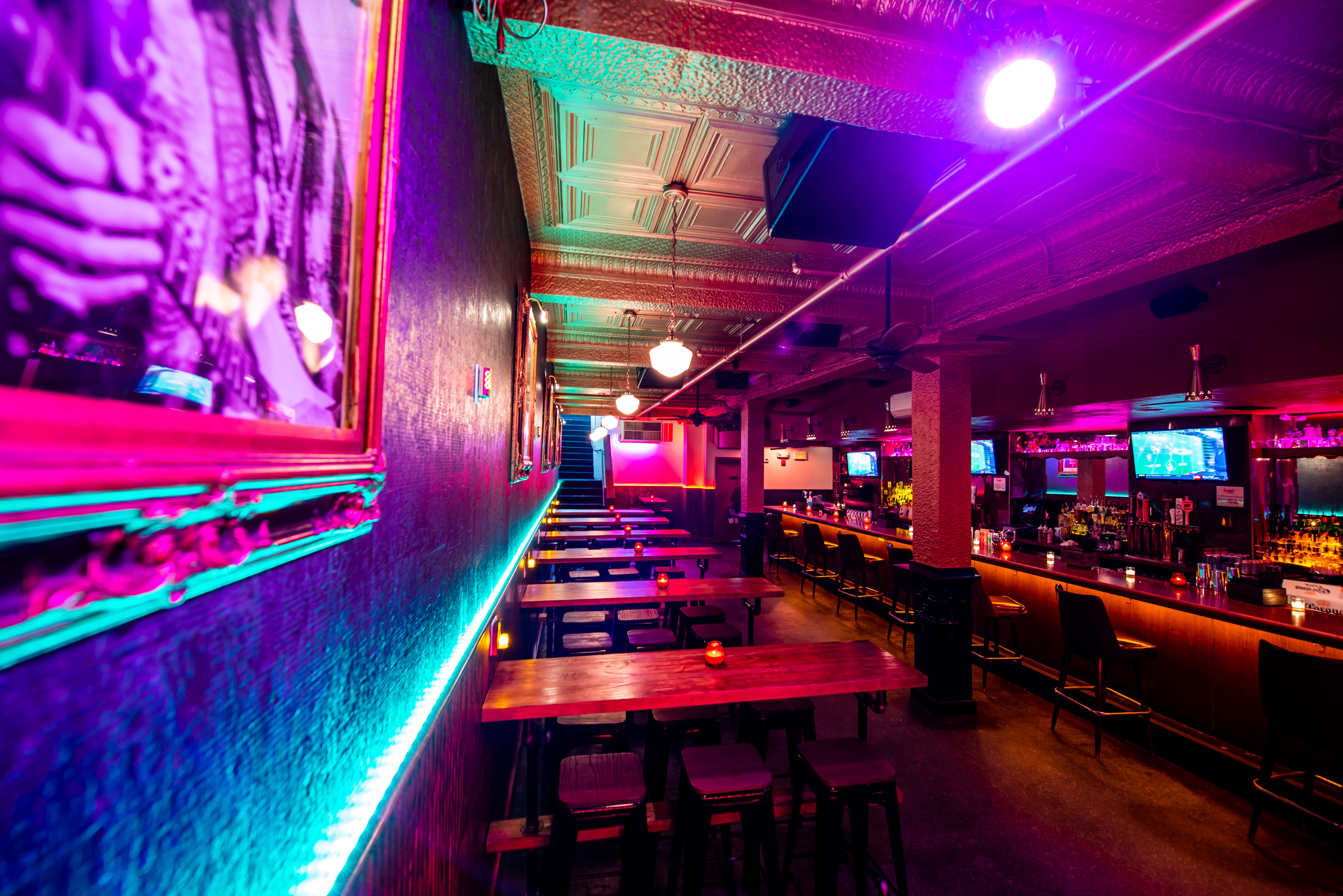 Lucky's Lounge photo