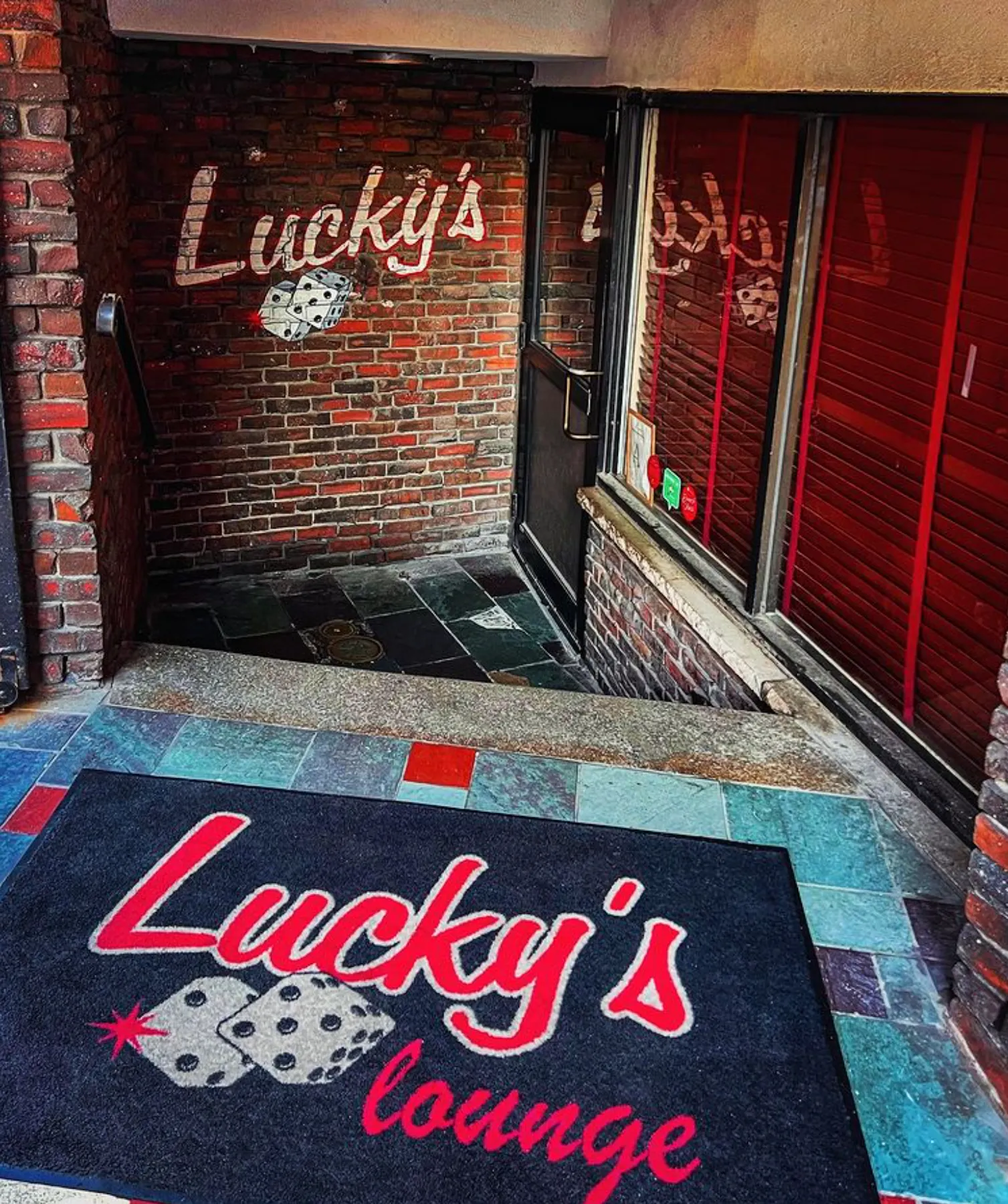 Nightcap at Lucky's Lounge