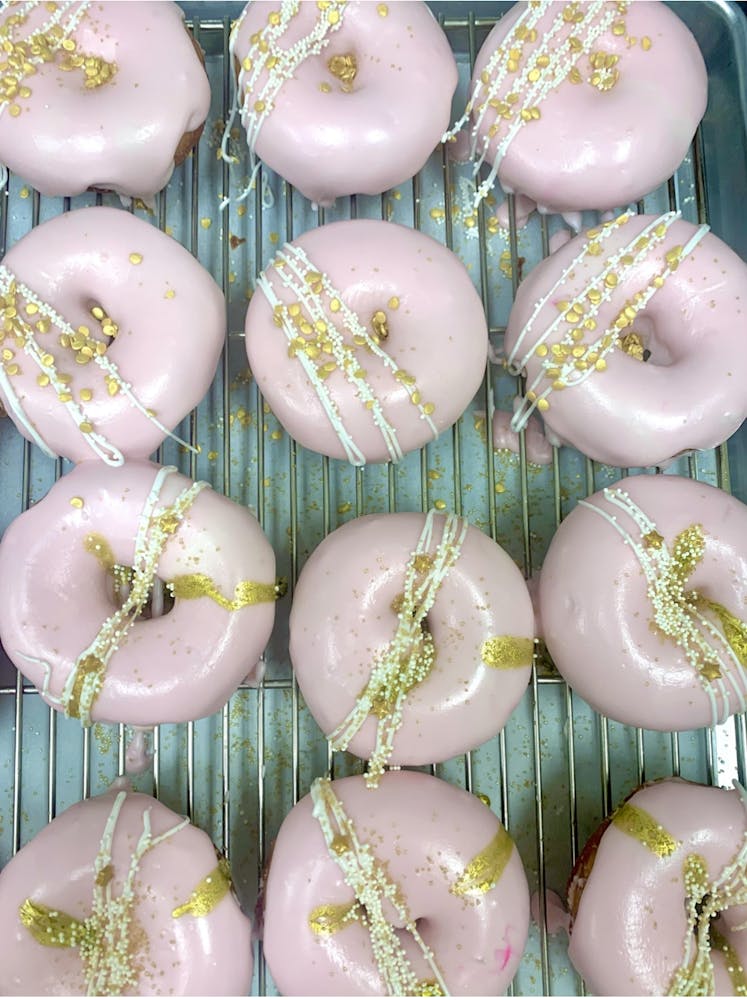 a group of pink flowers