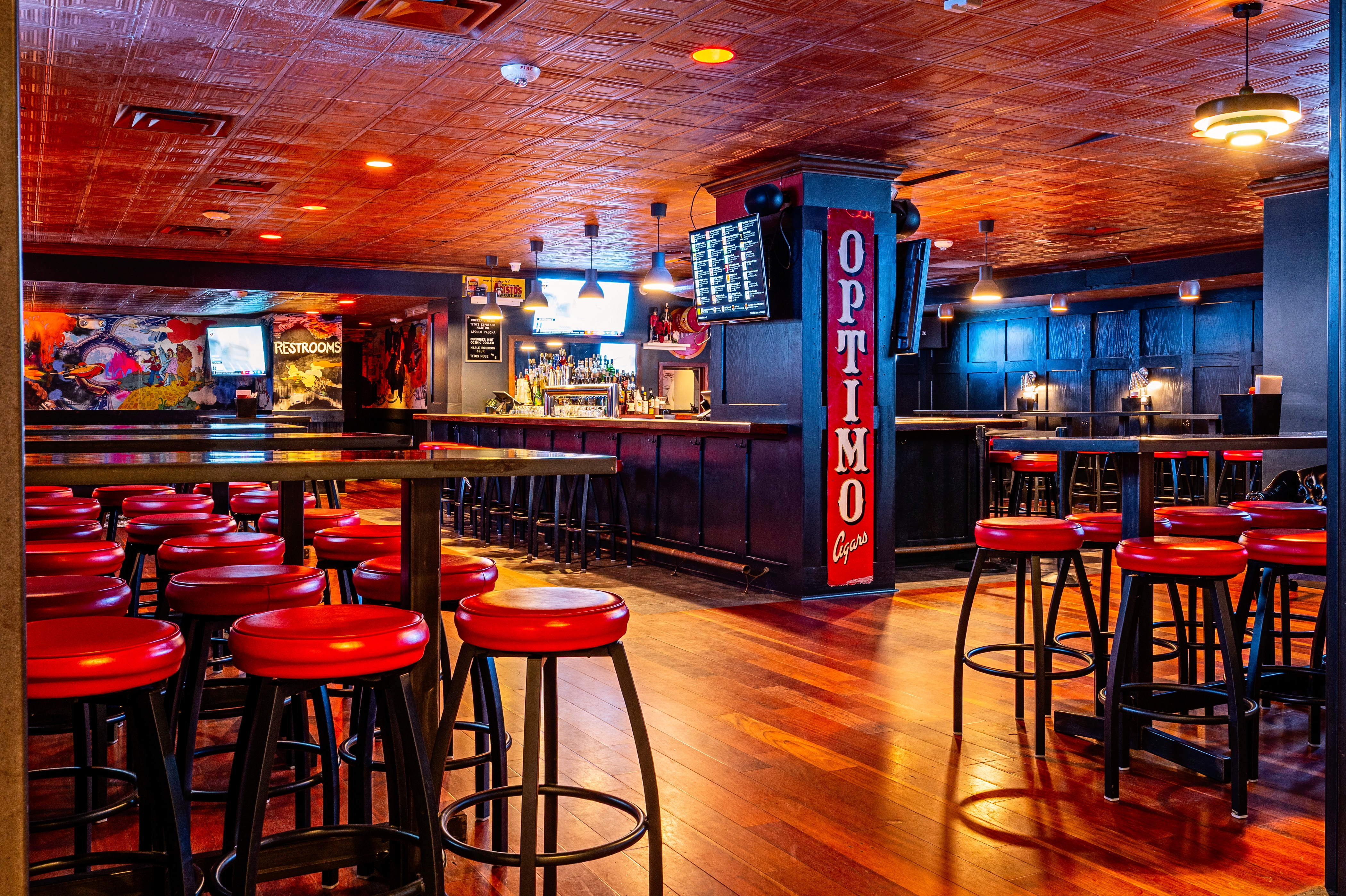 a dining room table in a restaurant