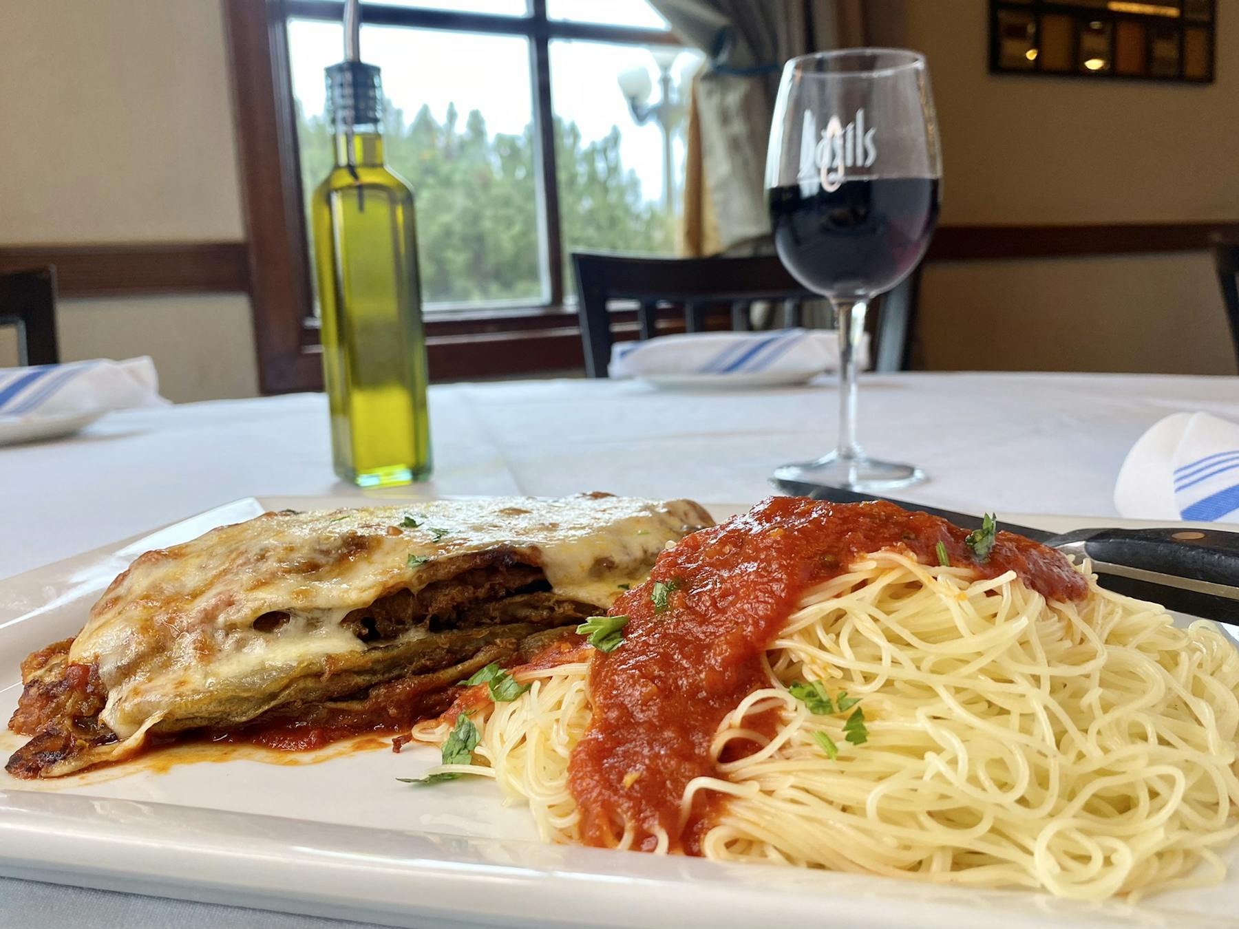 Menus | Basils Dining in Aurora, IL