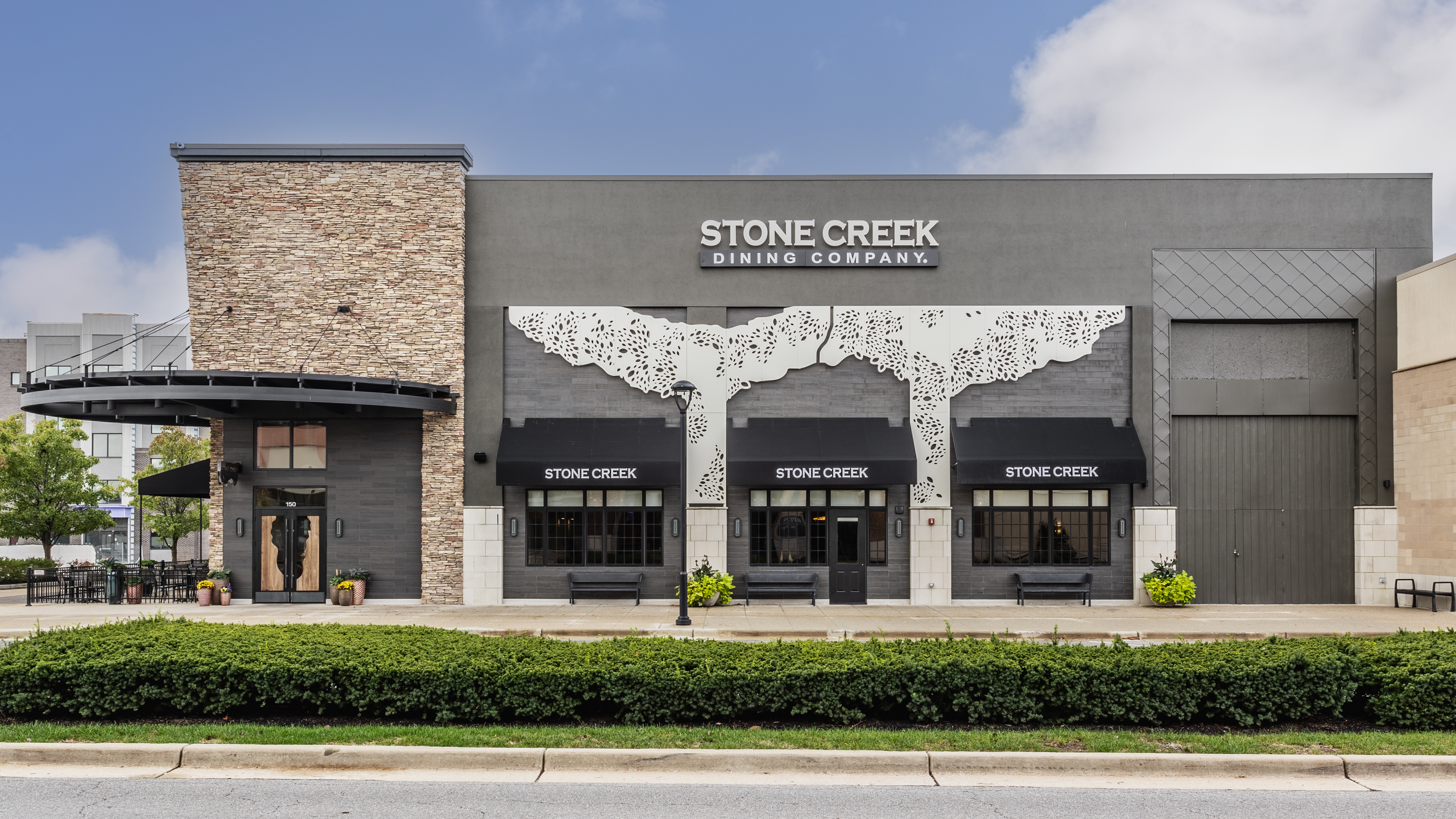 Stone Creek dining space