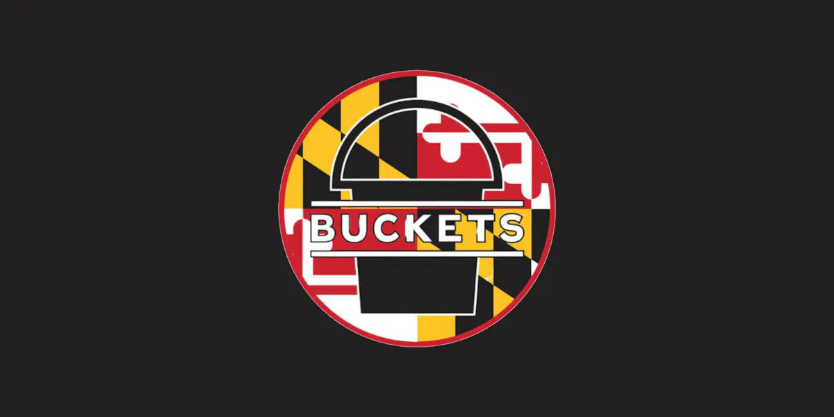 Buckets Bar and Grill - Photo 2