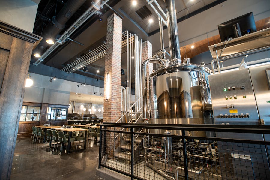 Brewery Crust Pizza Bar in Rosemont, IL