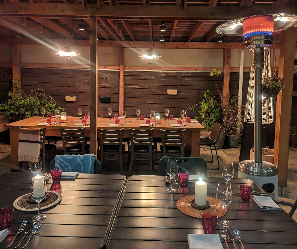 a room filled with furniture and a table