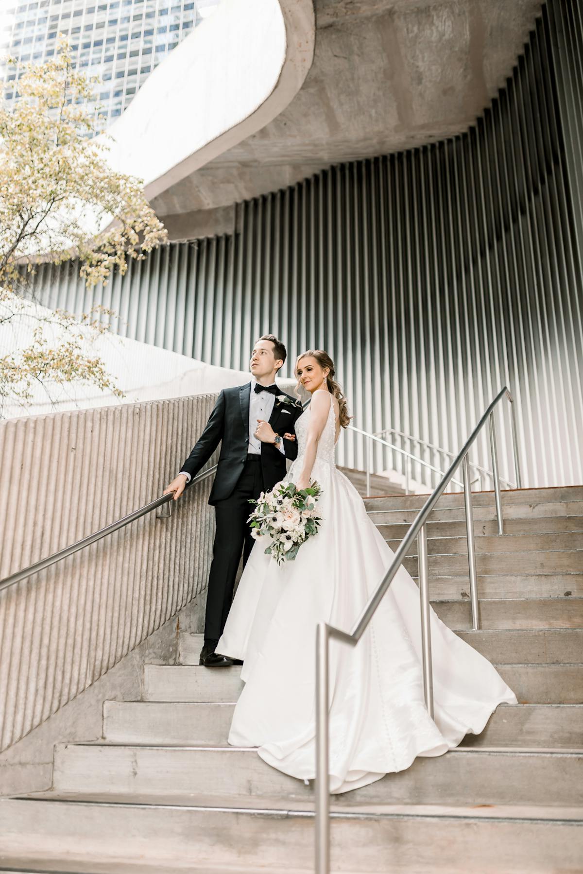 Bride & groom first look at Art Institute of Chicago