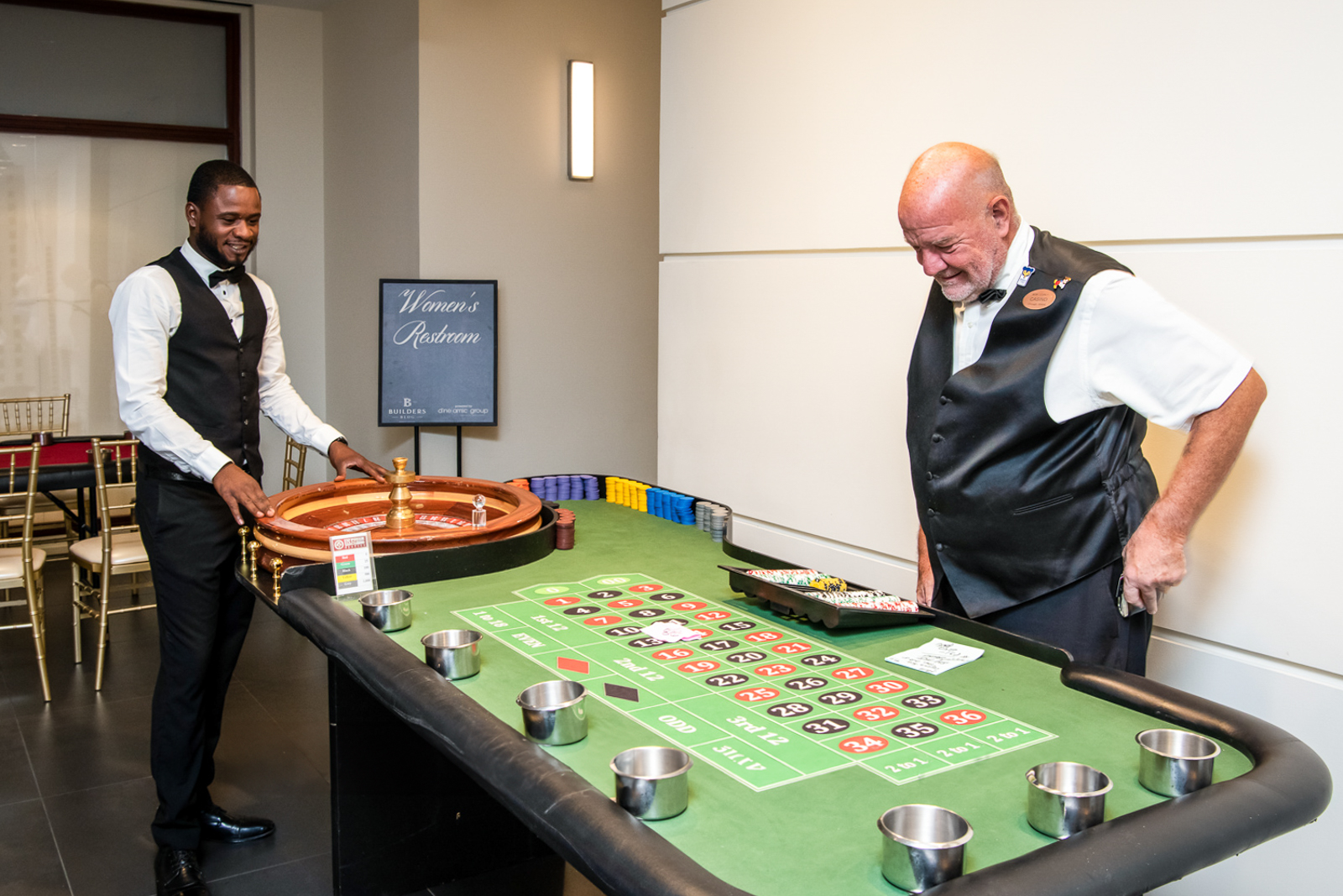 Chicago Corporate Event Casino Roulette Table Game Dealer