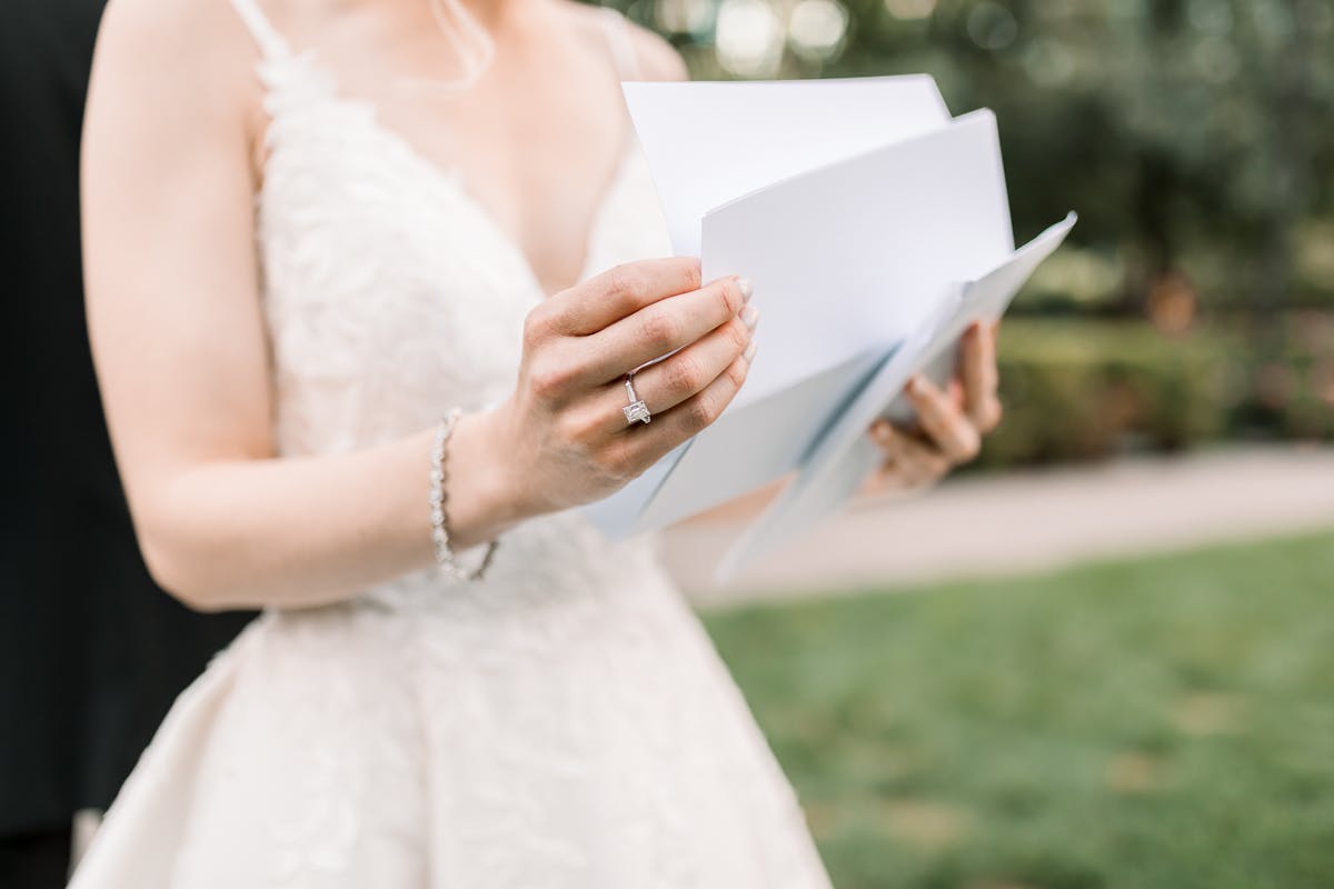 Bride reading vows at Art Institute of Chicago