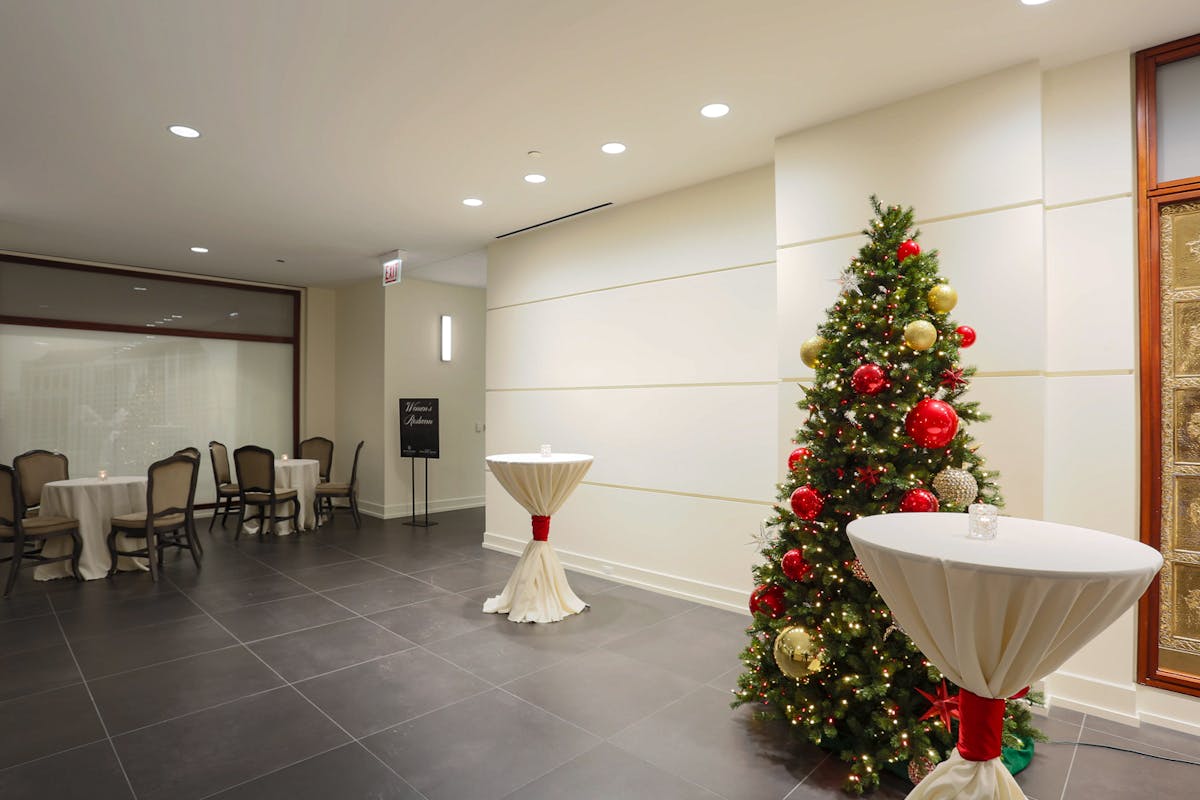 A Timeless Classic Historical Chicago Event Venue Holiday Party