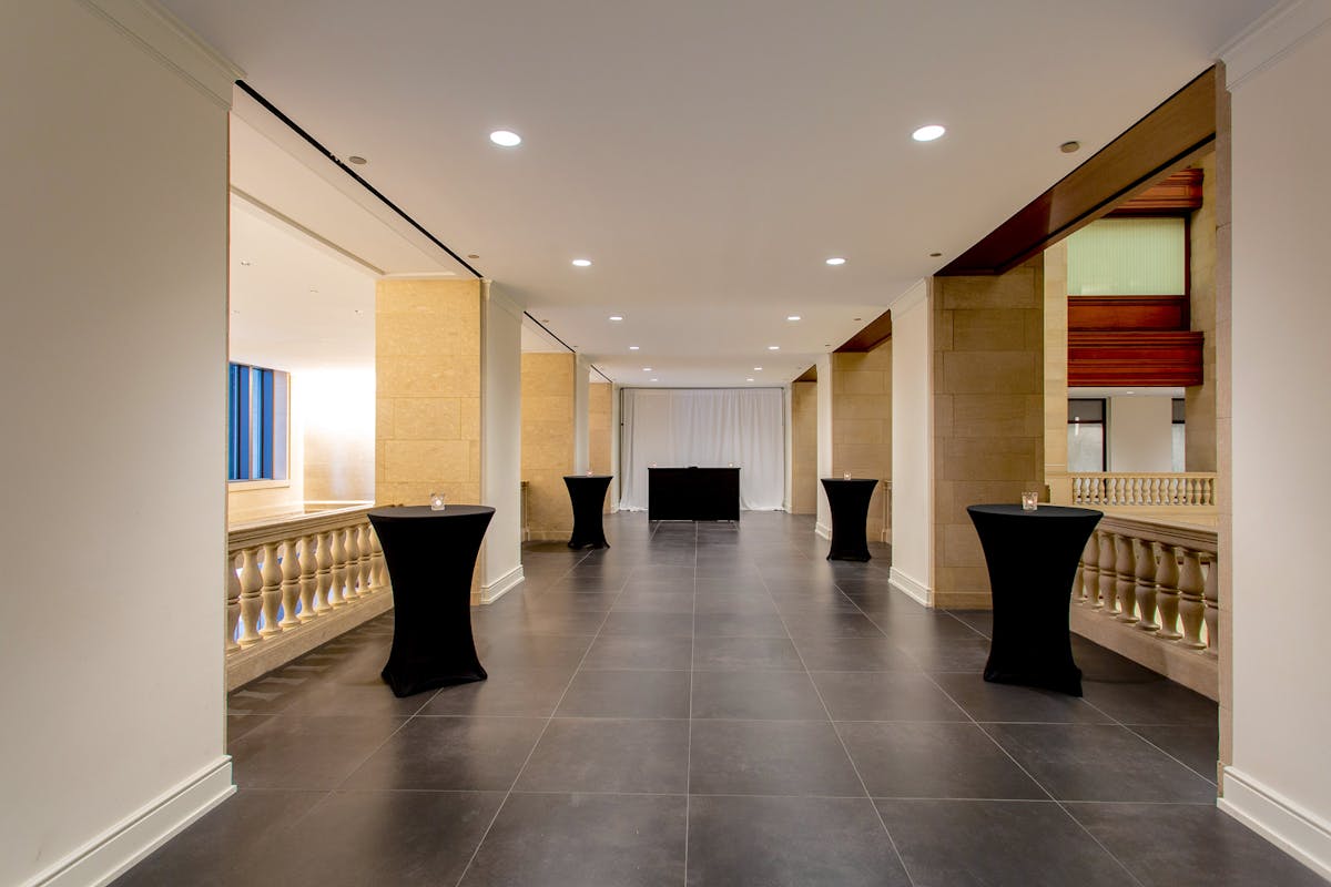 Large Historical Chicago Venue for Corporate Networking Events