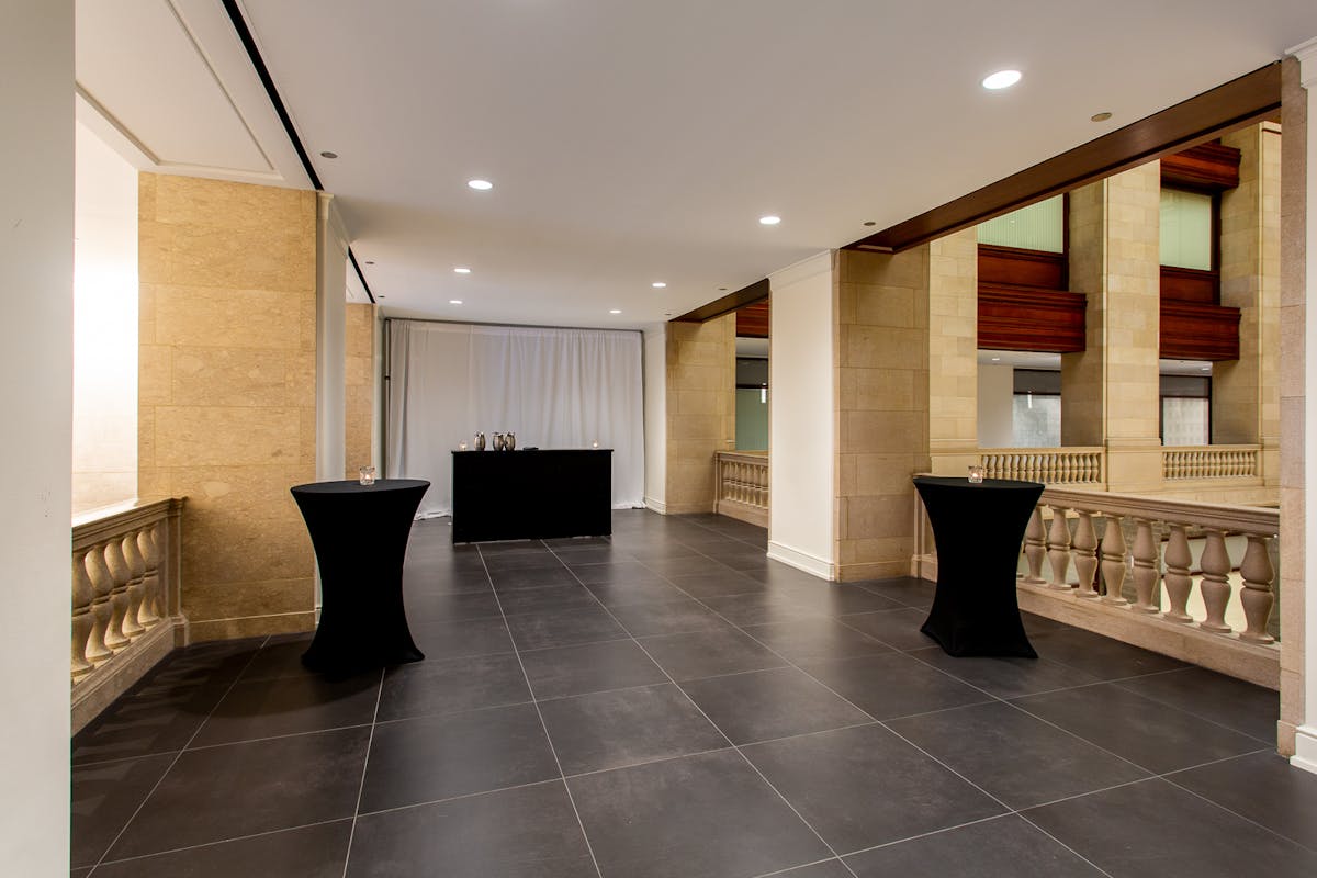 Large Historical Chicago Venue for Corporate Networking Events