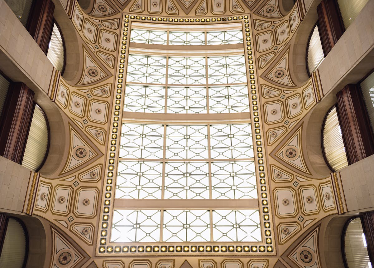Large Historical Chicago Event Venue for Corporate Conferences, Meetings and Speakers