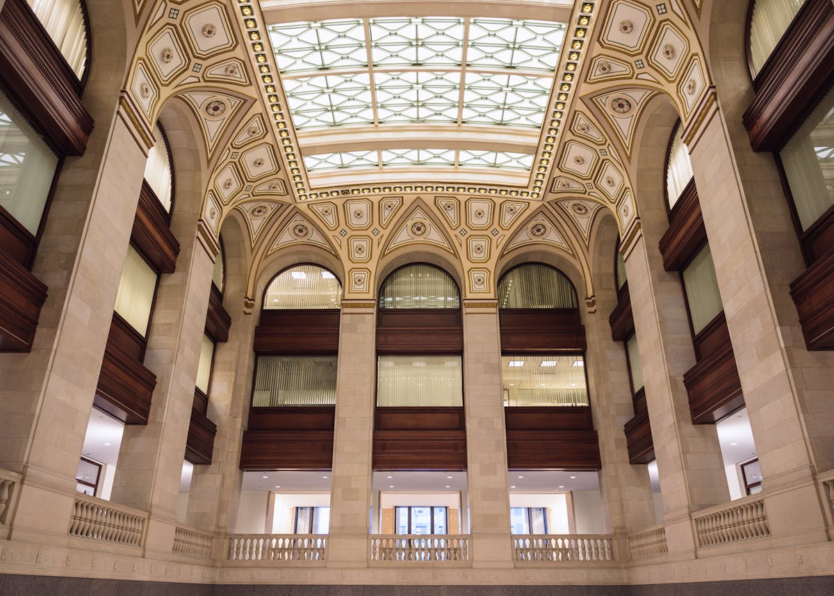 Large Historical Chicago Event Venue for Corporate Conferences, Meetings and Speakers