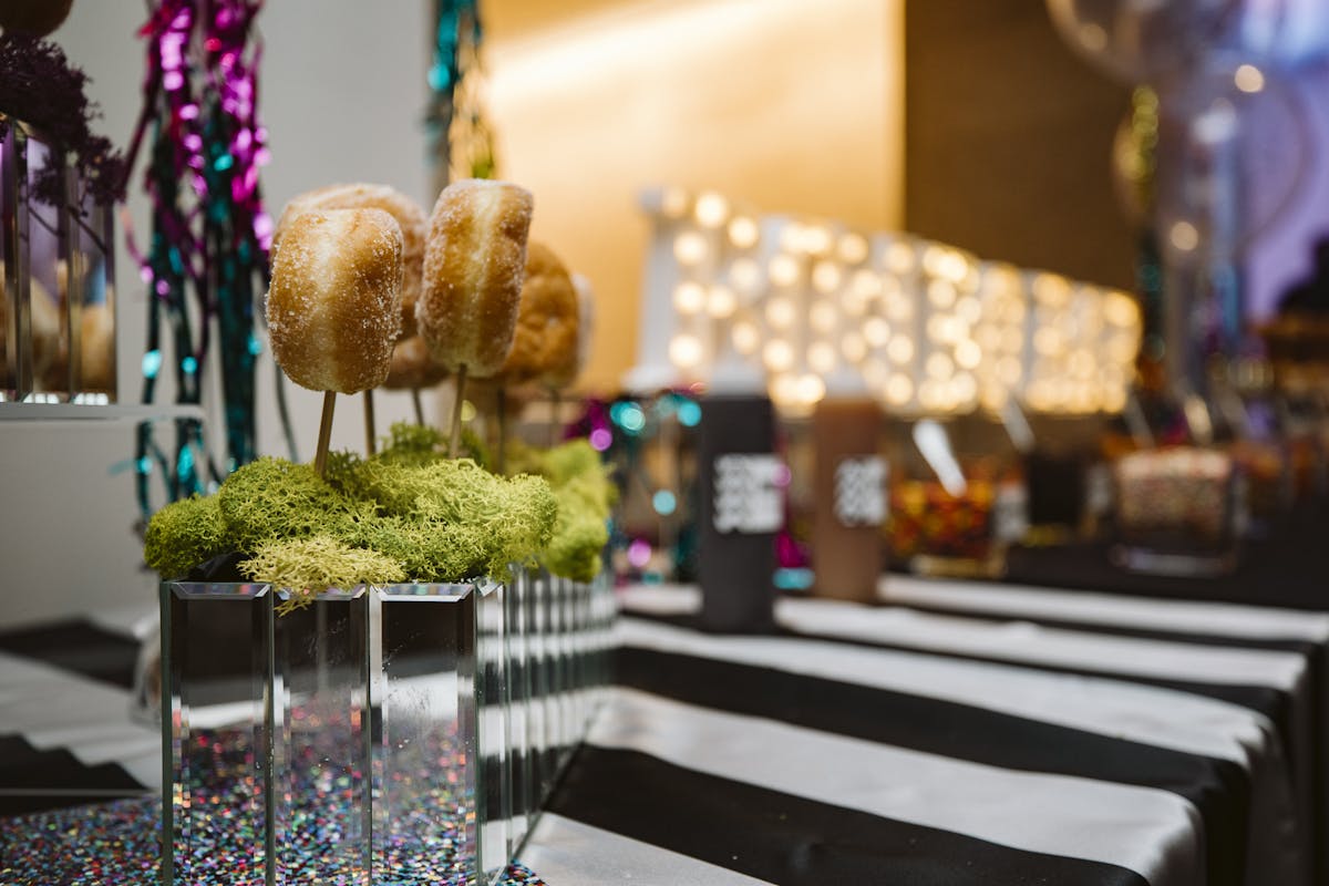 bomboloni catering display