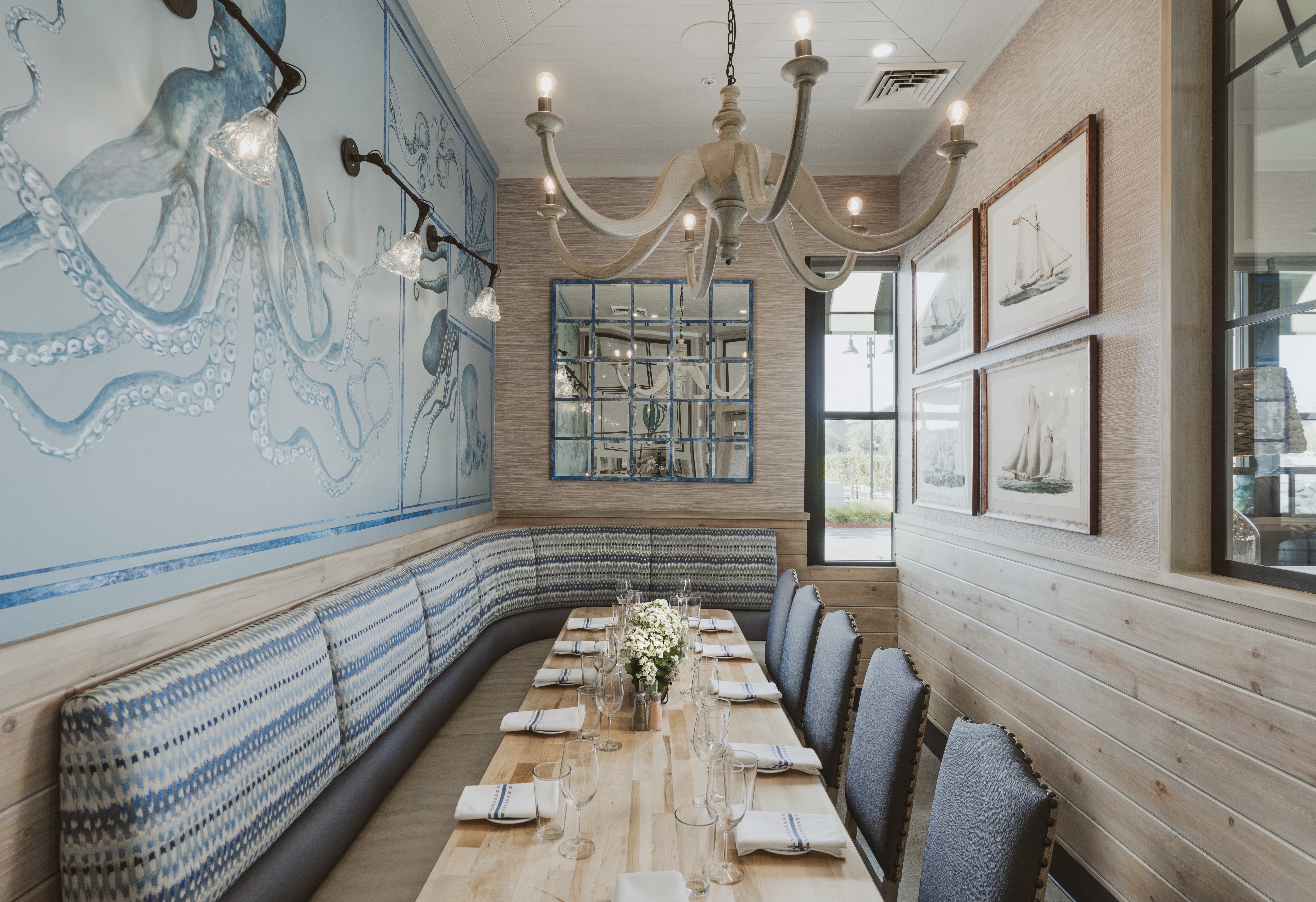 Porter Ranch | Lure Fish House, image size:1800x1234