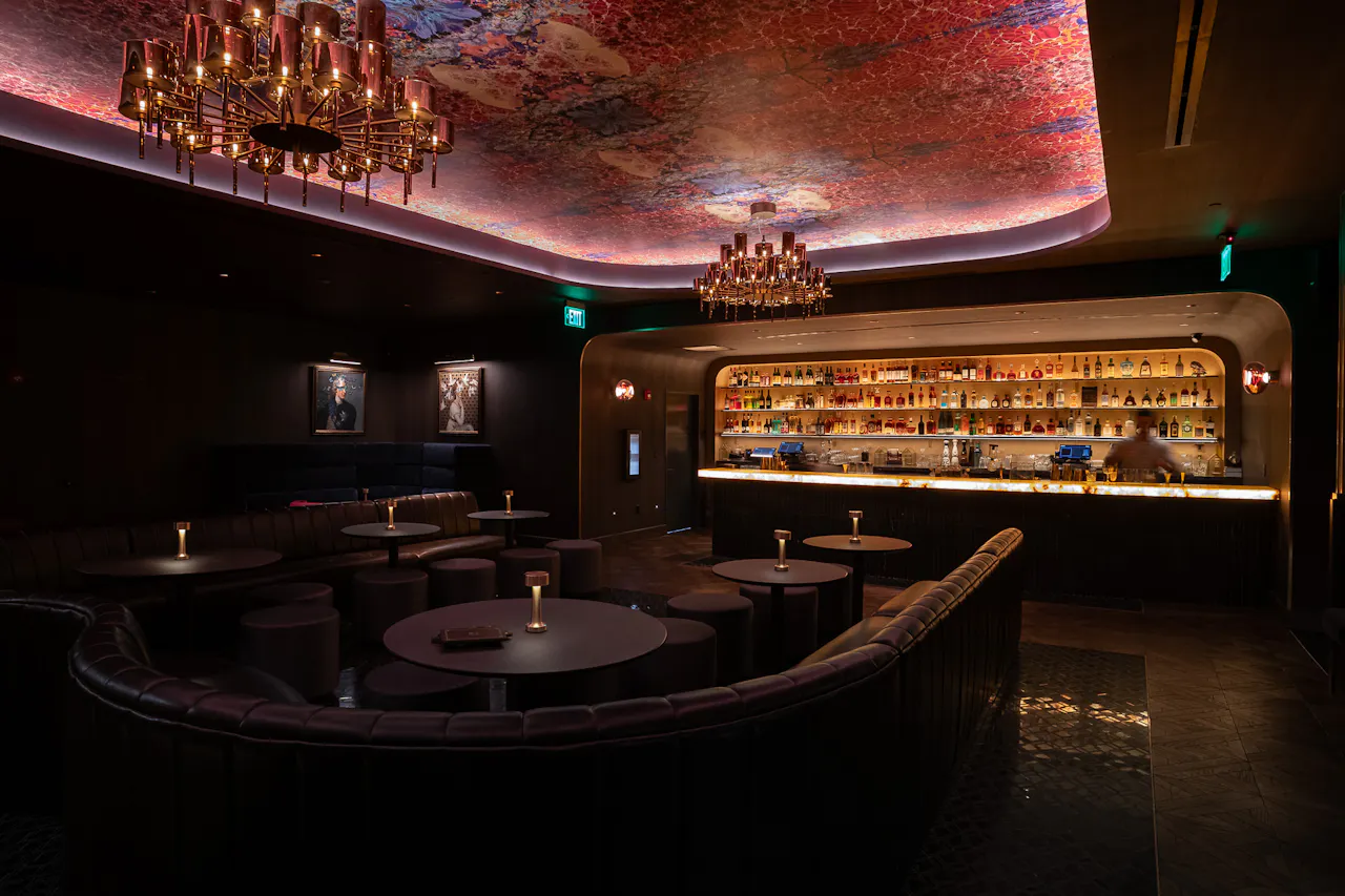 Bar photo 1