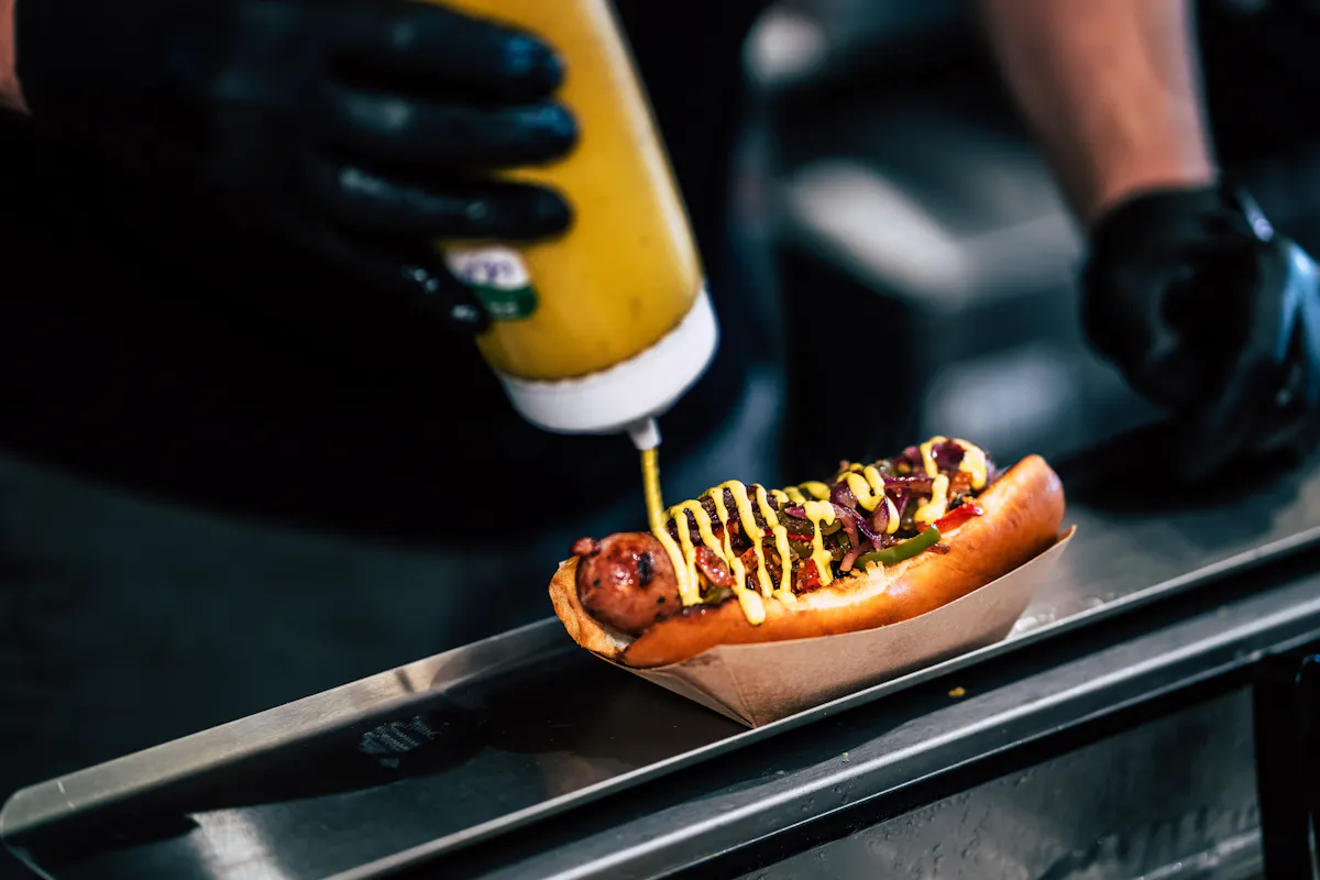 a tray with a hot dog