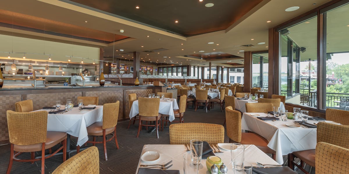 Chart House Seafood Restaurant With The Perfect View