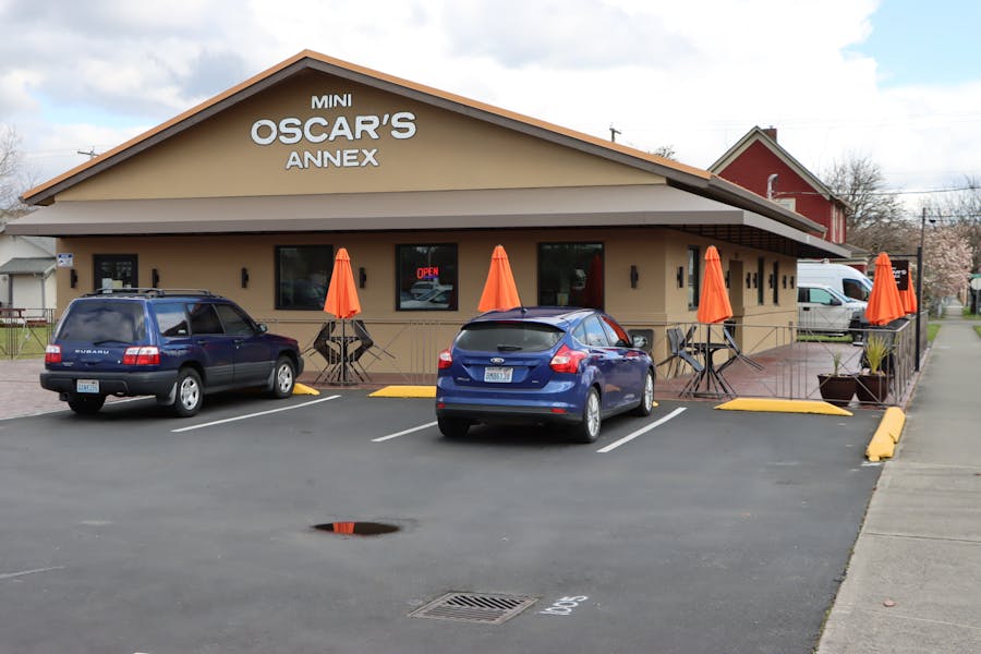 Hours & Location Mini Oscar's Annex in Sumner, WA